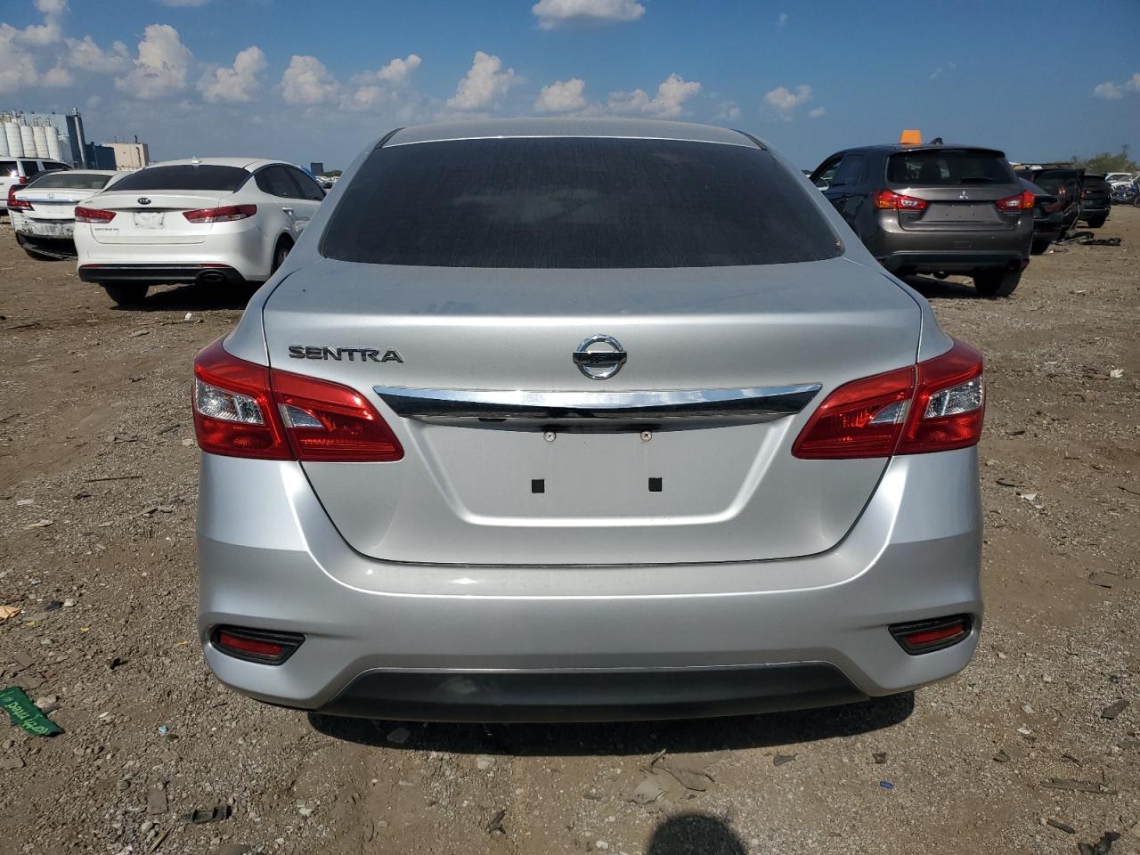 2018 Nissan Sentra S VIN: 3N1AB7AP3JY206958 Lot: 82223095