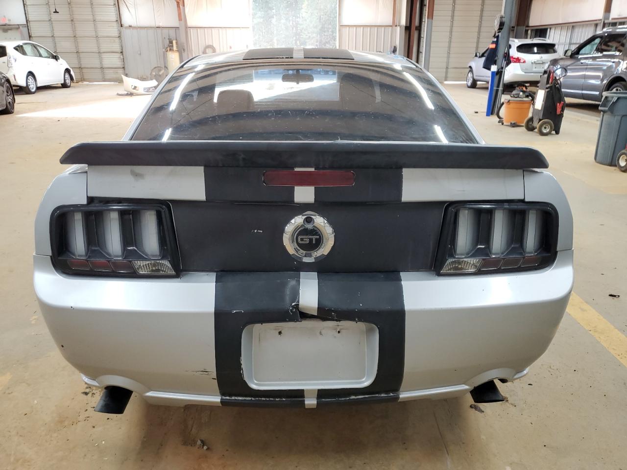 2005 Ford Mustang Gt VIN: 1ZVFT82H255150086 Lot: 89885775