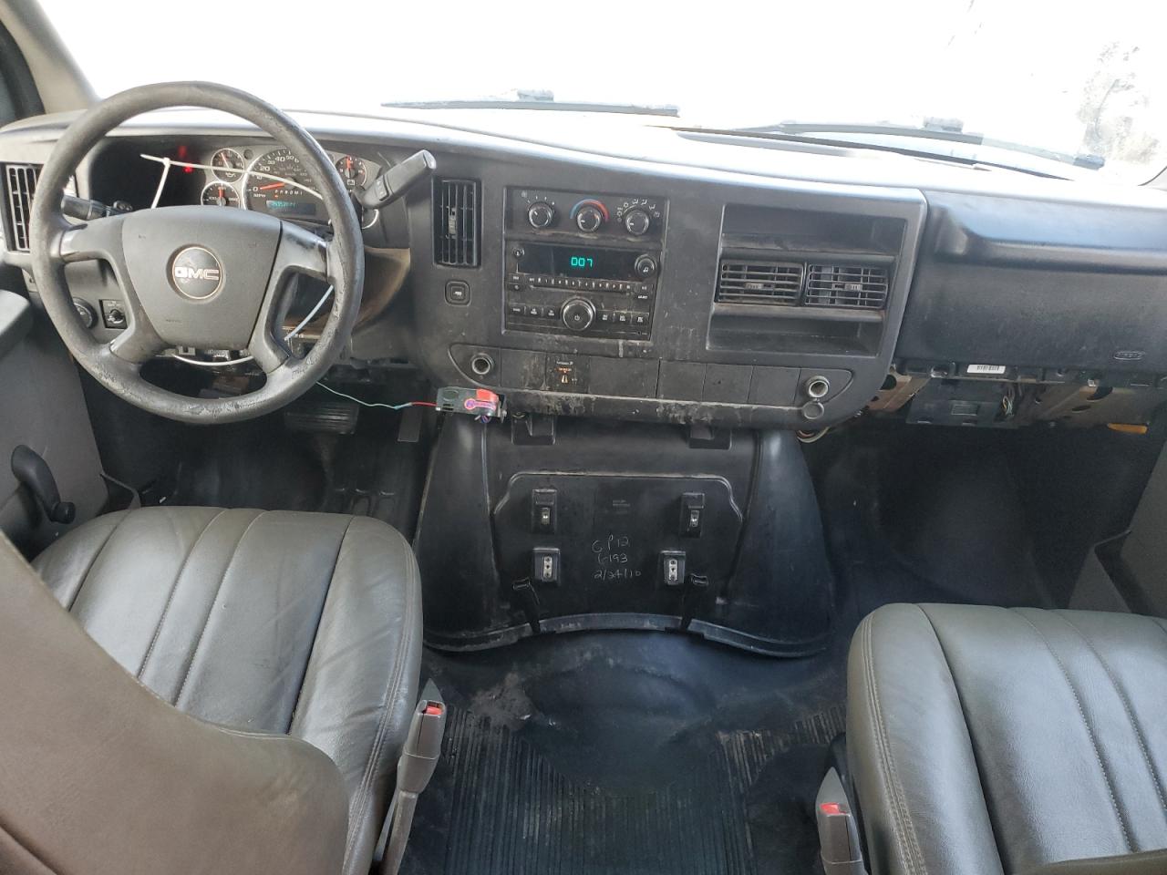 2010 GMC Savana G3500 VIN: 1GT2GUBA4A1901420 Lot: 85816015