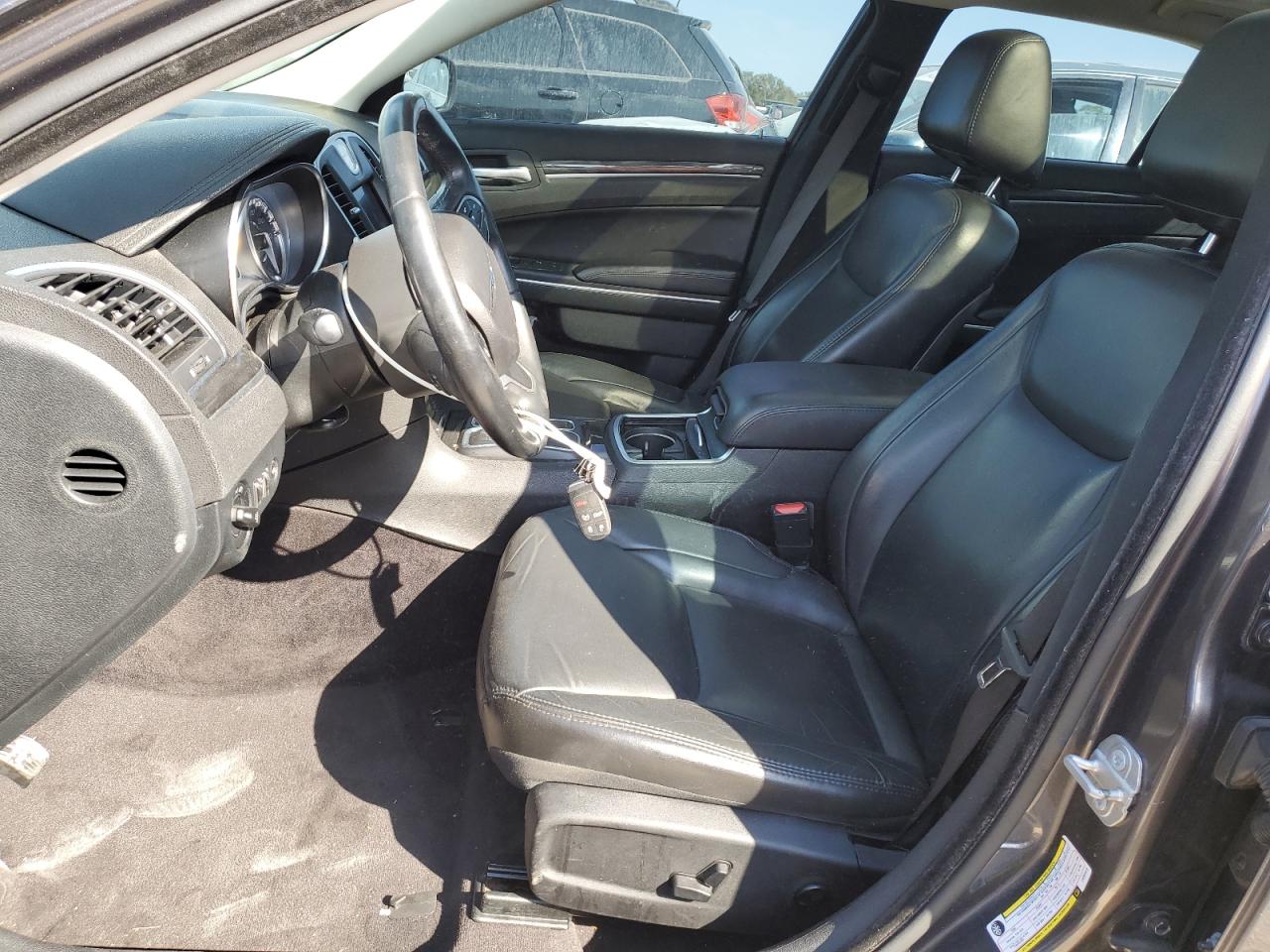 2018 Chrysler 300 Touring VIN: 2C3CCAAGXJH254919 Lot: 85159115