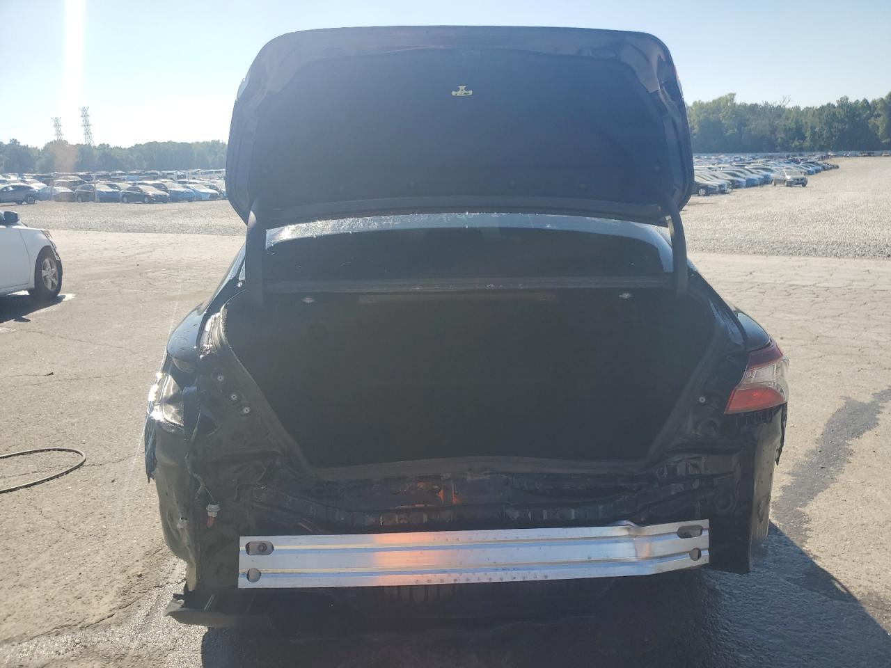 2021 Toyota Camry Se VIN: 4T1G11AK8MU565592 Lot: 84956025