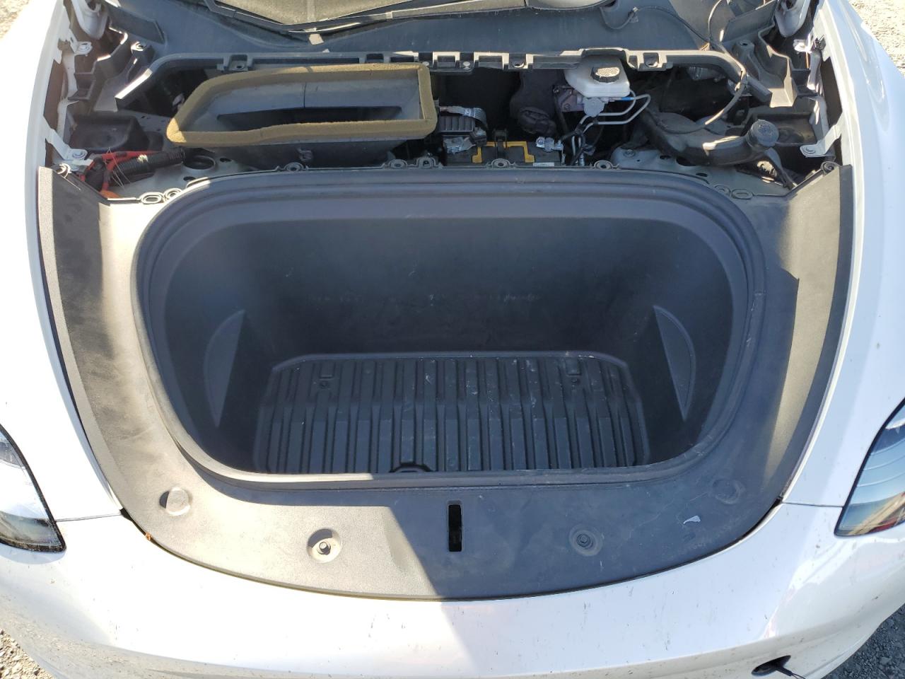 2021 Tesla Model Y VIN: 5YJYGDEE1MF064226 Lot: 84967405