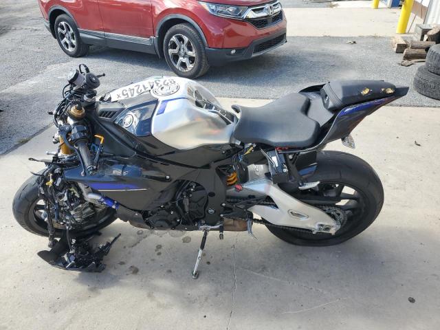 2024 YAMAHA YZFR1M   