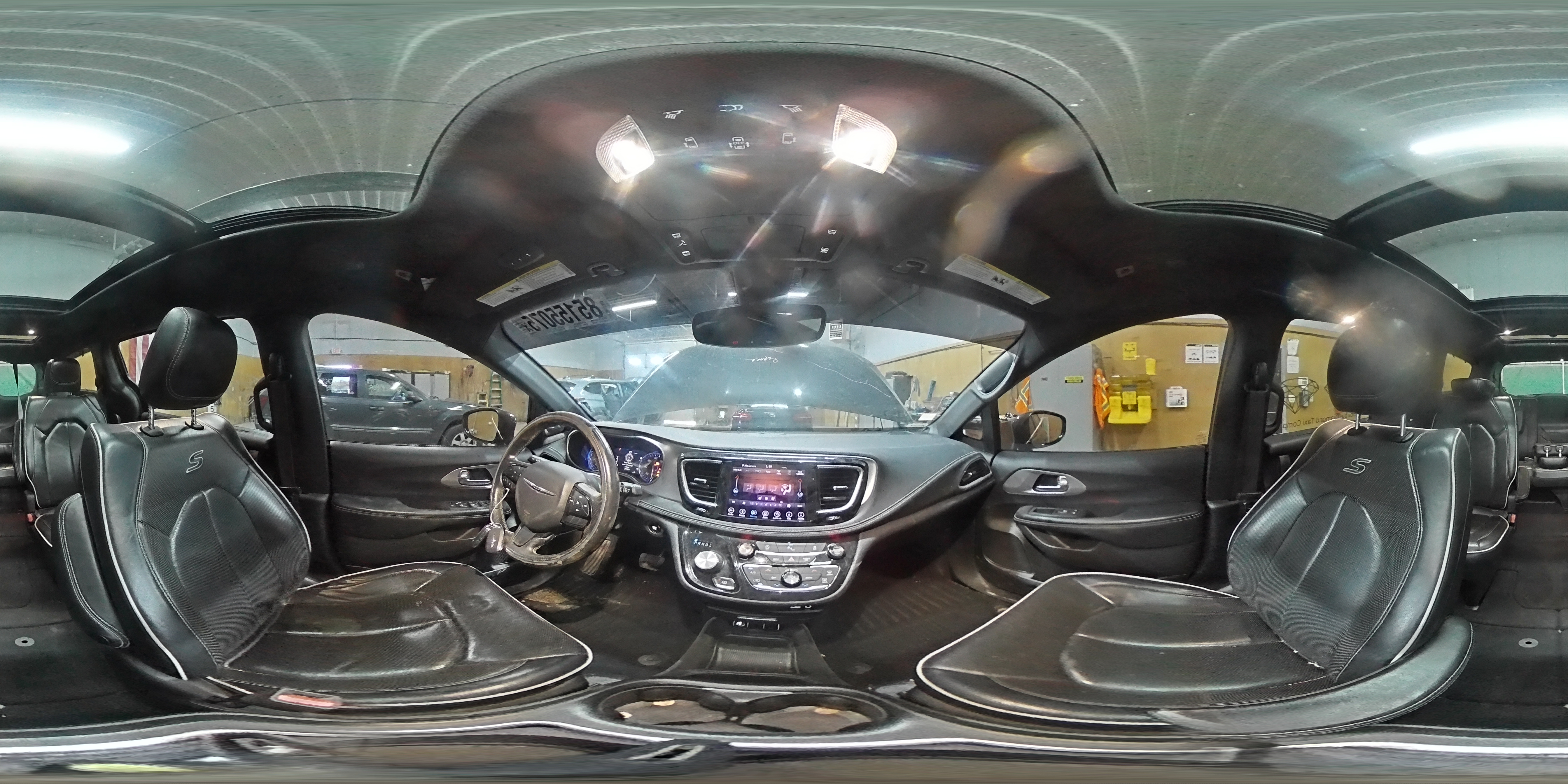 2019 Chrysler Pacifica Limited VIN: 2C4RC1GG3KR576469 Lot: 85155075