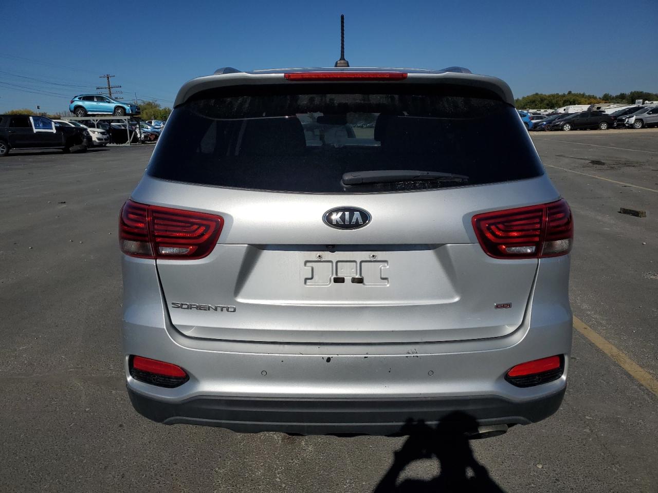 2020 Kia Sorento L VIN: 5XYPG4A34LG637935 Lot: 85901715