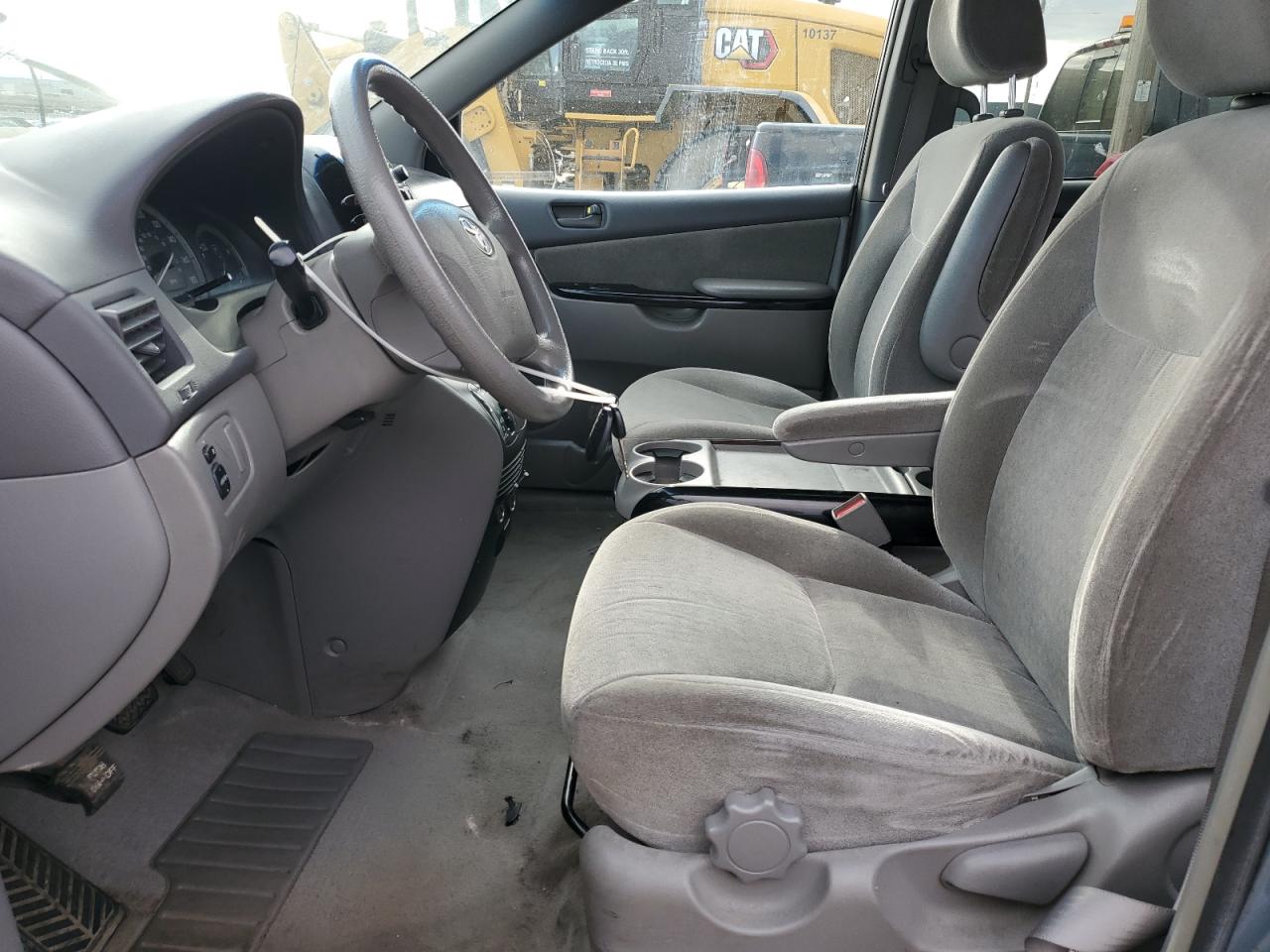 2004 Toyota Sienna Ce VIN: 5TDZA29C14S215550 Lot: 85547155