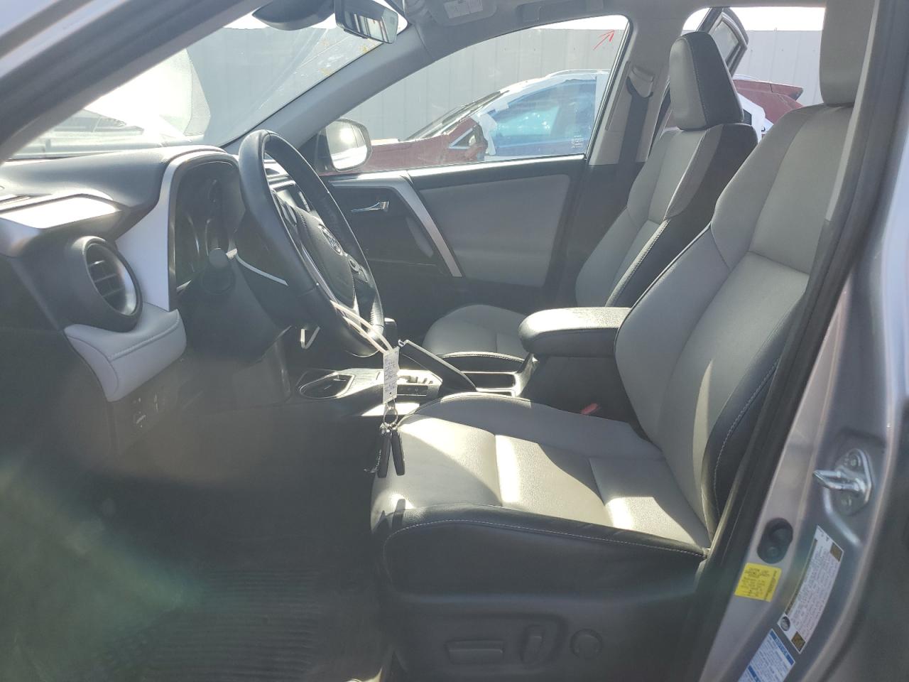 2018 Toyota Rav4 Limited VIN: JTMDFREV6JJ232557 Lot: 84548695