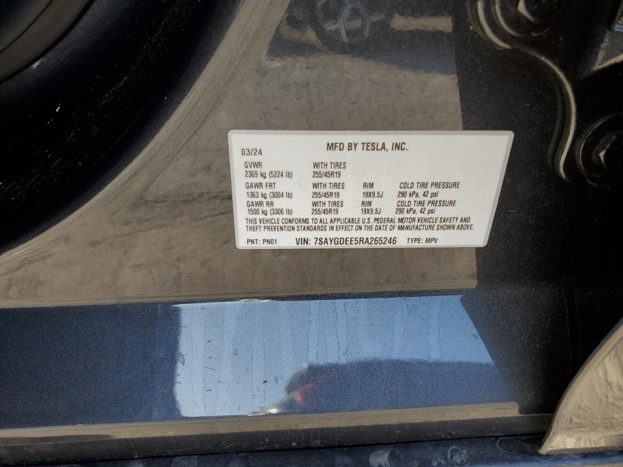 2024 Tesla Model Y VIN: 7SAYGDEE5RA265246 Lot: 84587755