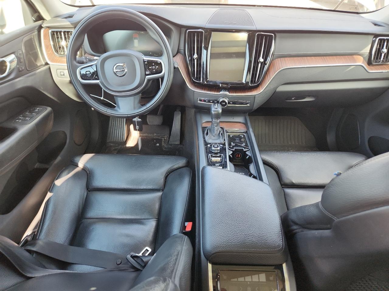 2019 Volvo Xc60 T5 Inscription VIN: LYV102RL5KB196522 Lot: 82532325