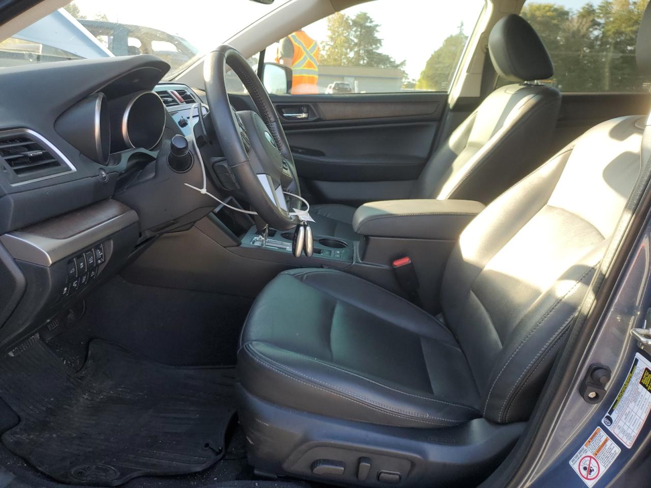 2016 Subaru Outback 2.5I Limited VIN: 4S4BSANC3G3355289 Lot: 84200235