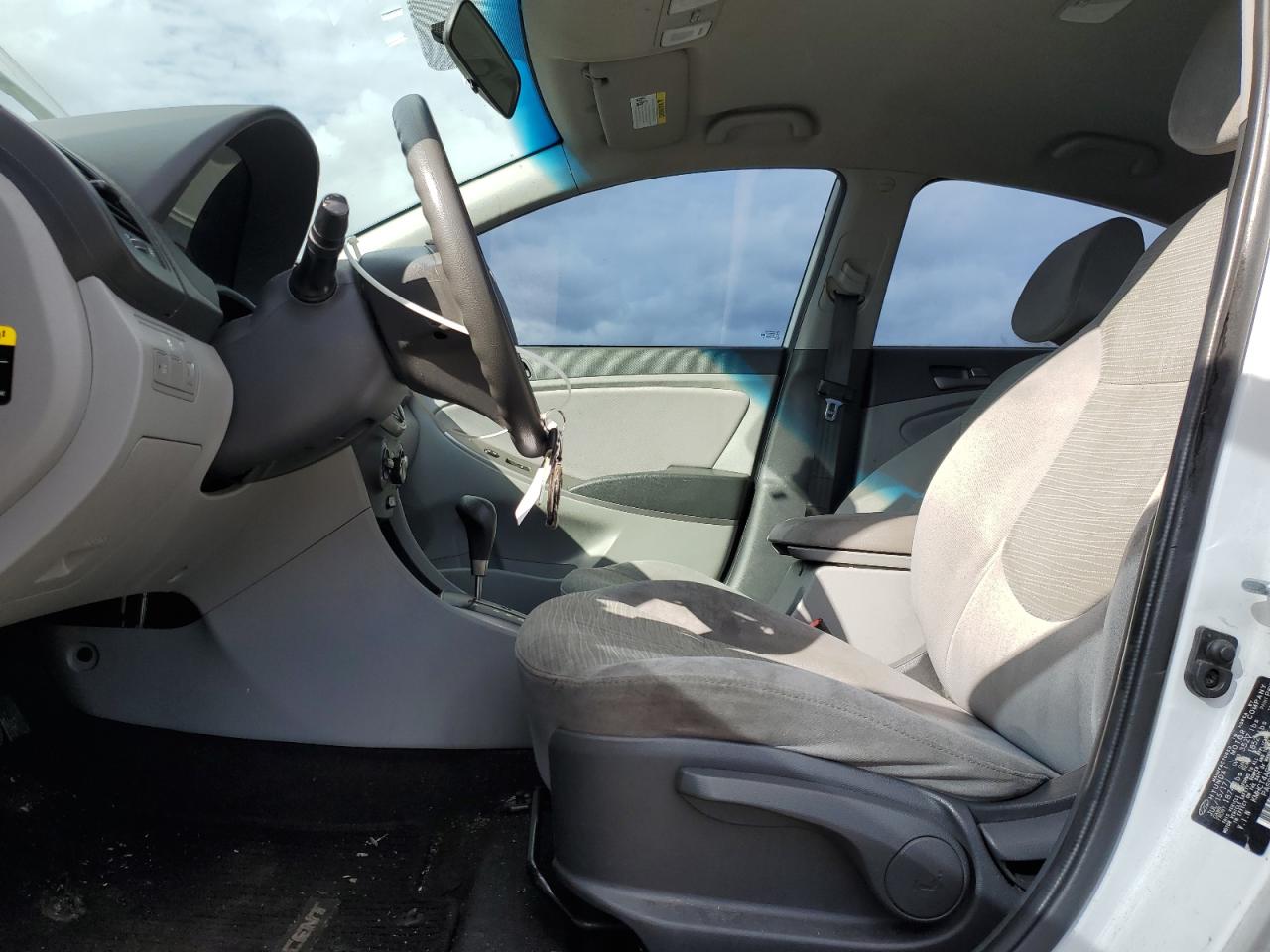 2017 Hyundai Accent Se VIN: KMHCT4AE7HU362624 Lot: 87045875