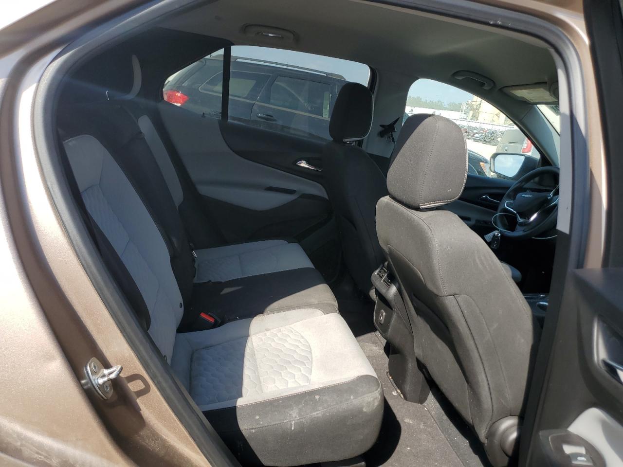 2019 Chevrolet Equinox Ls VIN: 2GNAXHEVXK6220671 Lot: 84987525