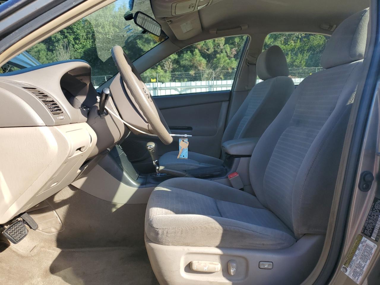 2005 Toyota Camry Le VIN: 4T1BE32K45U504508 Lot: 82257485
