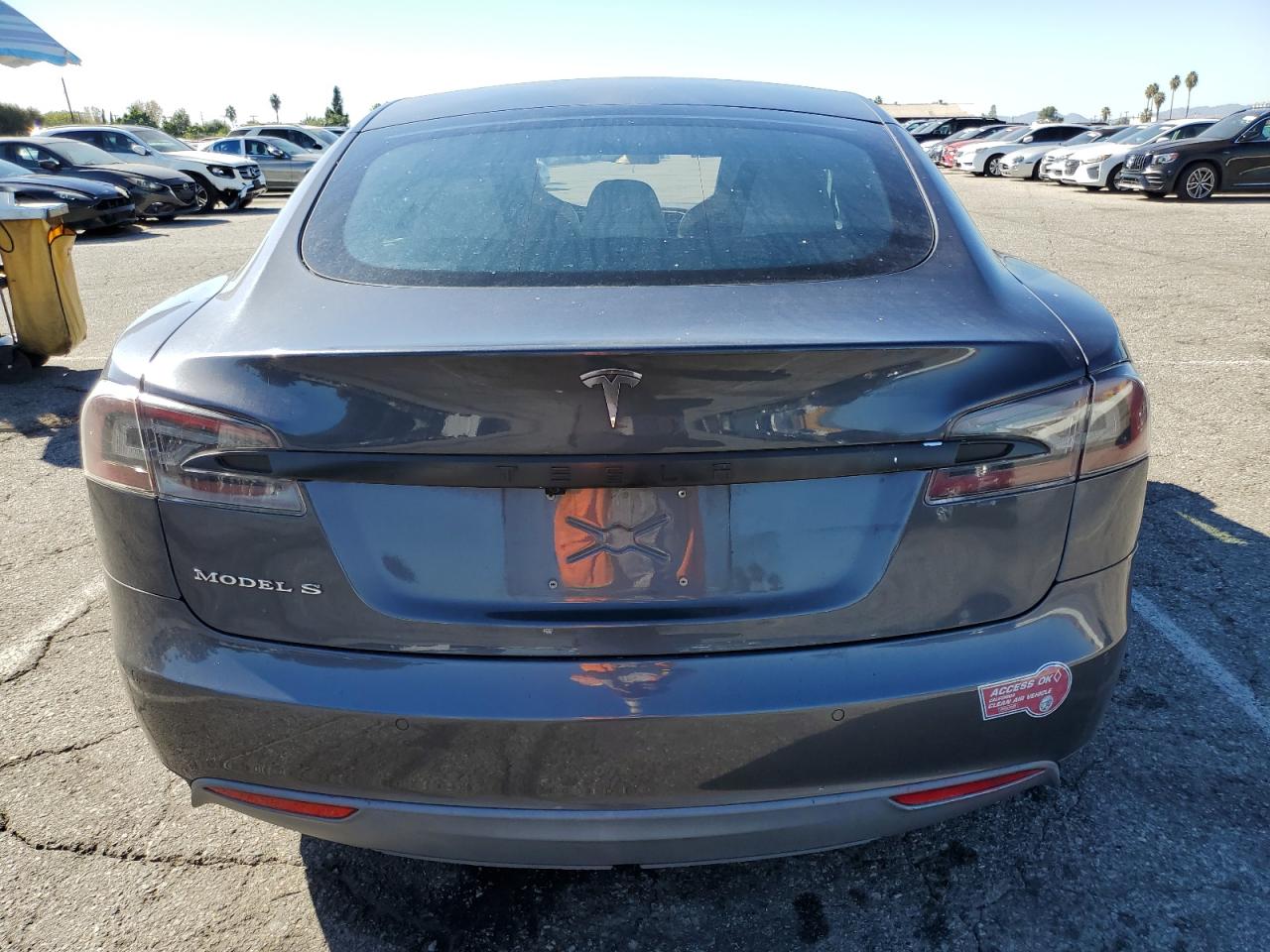 2016 Tesla Model S VIN: 5YJSA1E17GF123397 Lot: 90882405