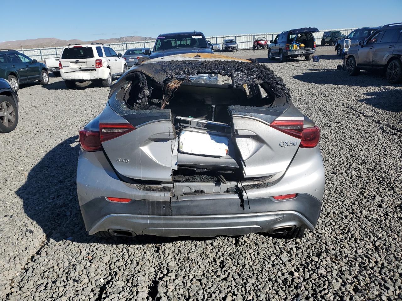 2018 Infiniti Qx30 Base VIN: SJKCH5CR5JA047286 Lot: 82567625