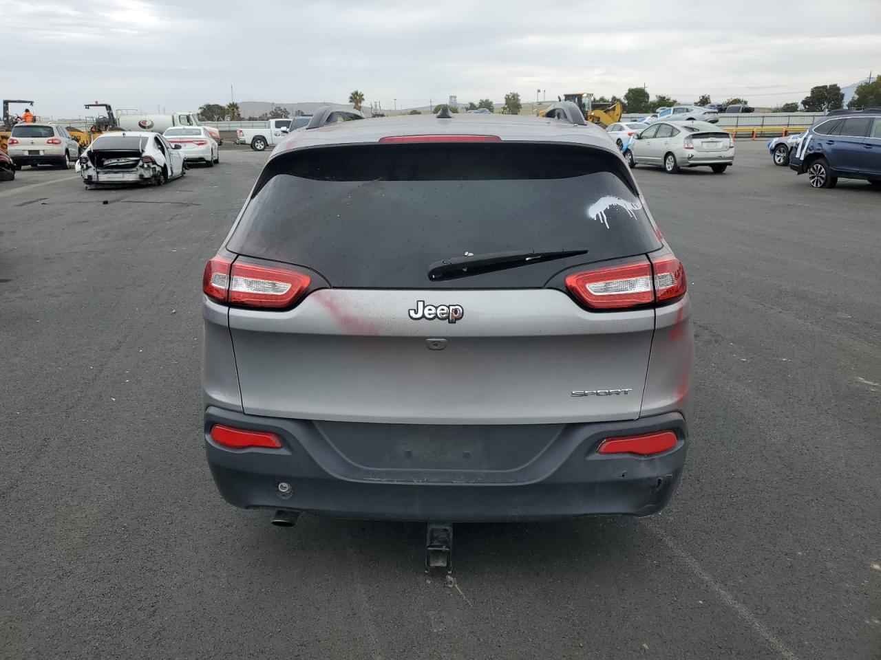 2017 Jeep Cherokee Sport VIN: 1C4PJLABXHW626371 Lot: 82406275