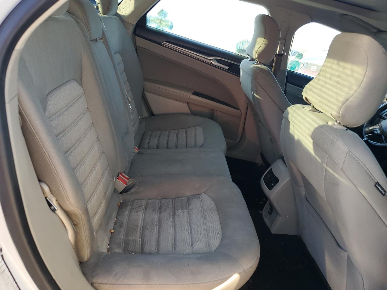 2019 Ford Fusion Se VIN: 3FA6P0LU0KR207484 Lot: 89632725