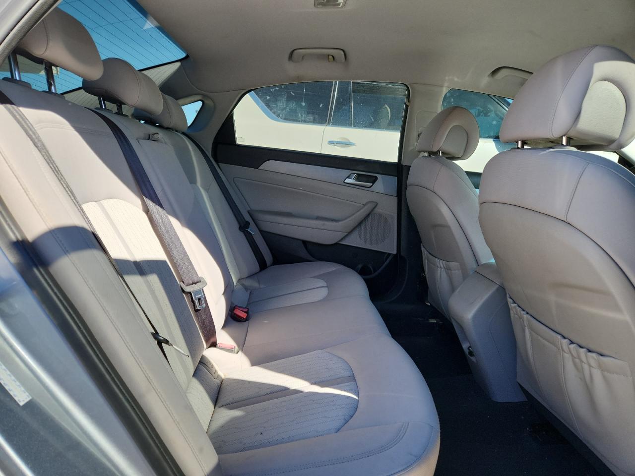 2016 Hyundai Sonata Hybrid VIN: KMHE24L15GA038142 Lot: 82424755