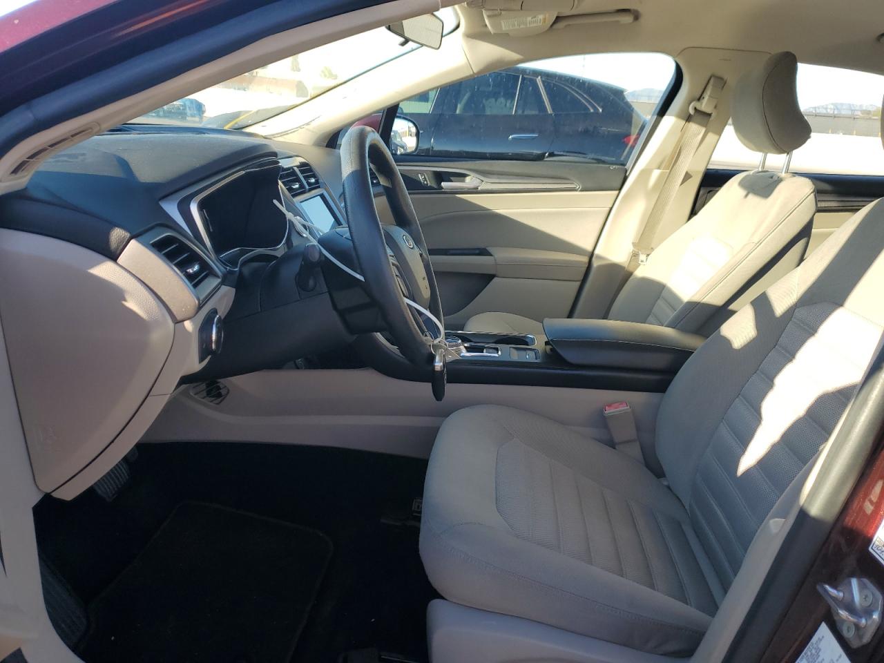 2017 Ford Fusion Se VIN: 3FA6P0H77HR331568 Lot: 90740985