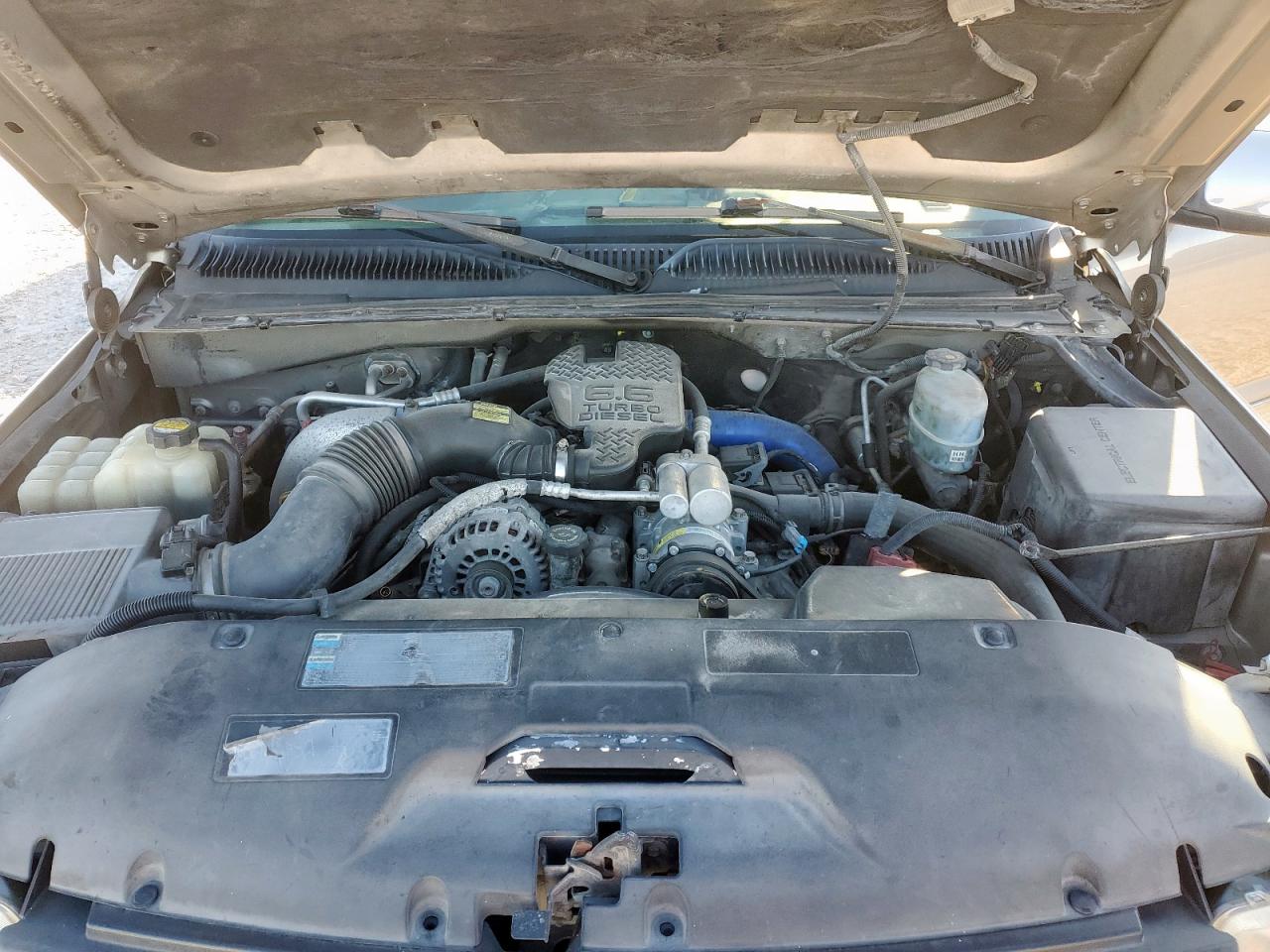 2002 Chevrolet Silverado C2500 Heavy Duty VIN: 1GCHC24162E108783 Lot: 90836305