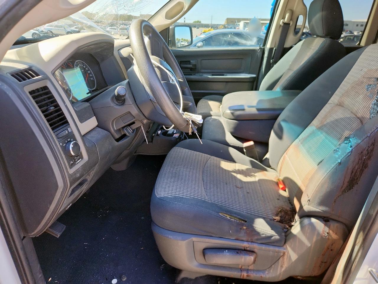 2011 Dodge Ram 1500 VIN: 1D7RB1GP1BS670910 Lot: 89863705