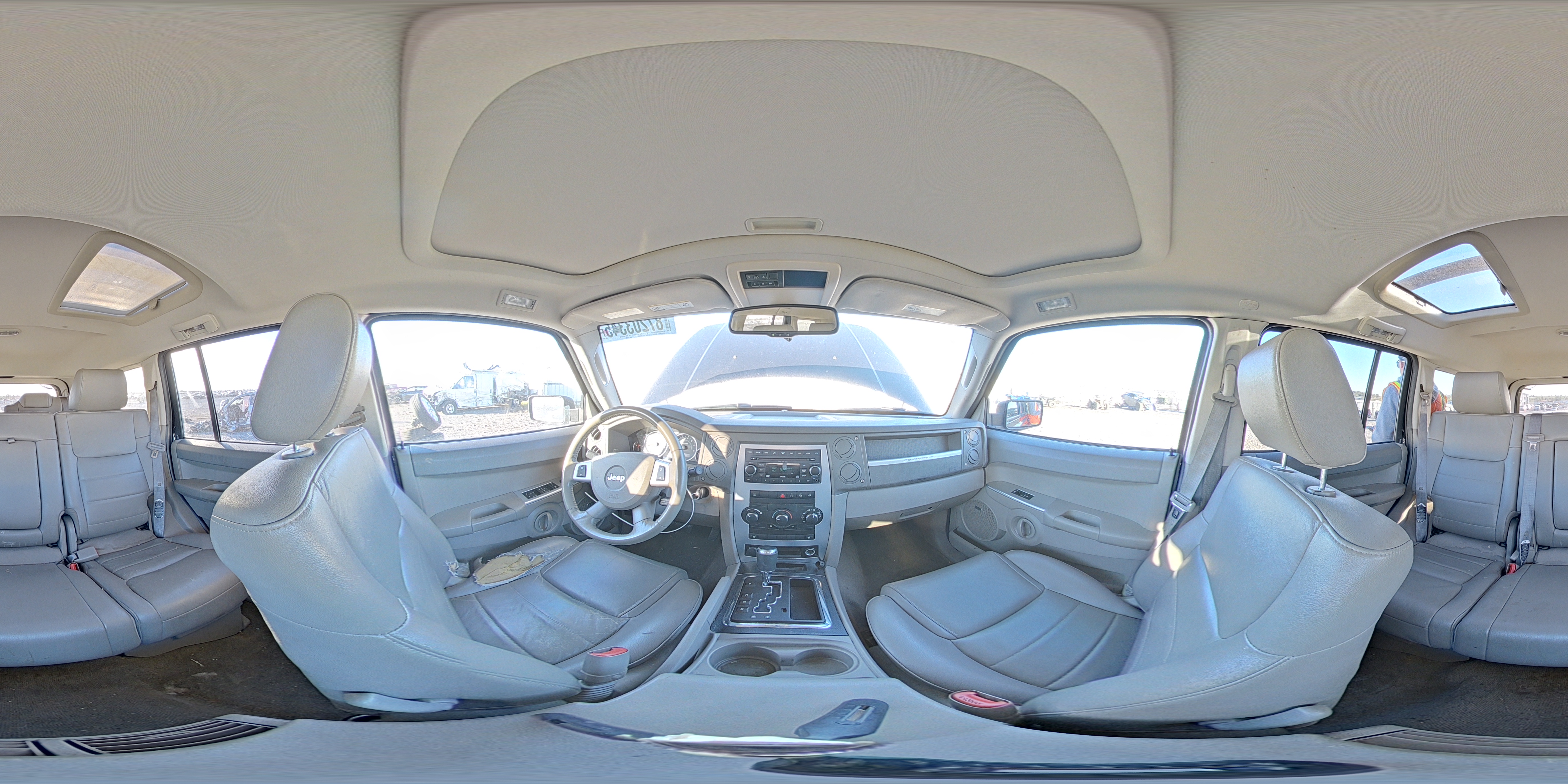 2008 Jeep Commander Sport VIN: 1J8HH48K78C117733 Lot: 87203345