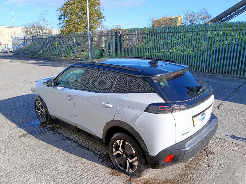 2025 PEUGEOT 2008 1.2 HYBRID 136 GT 5DR E-DSC6