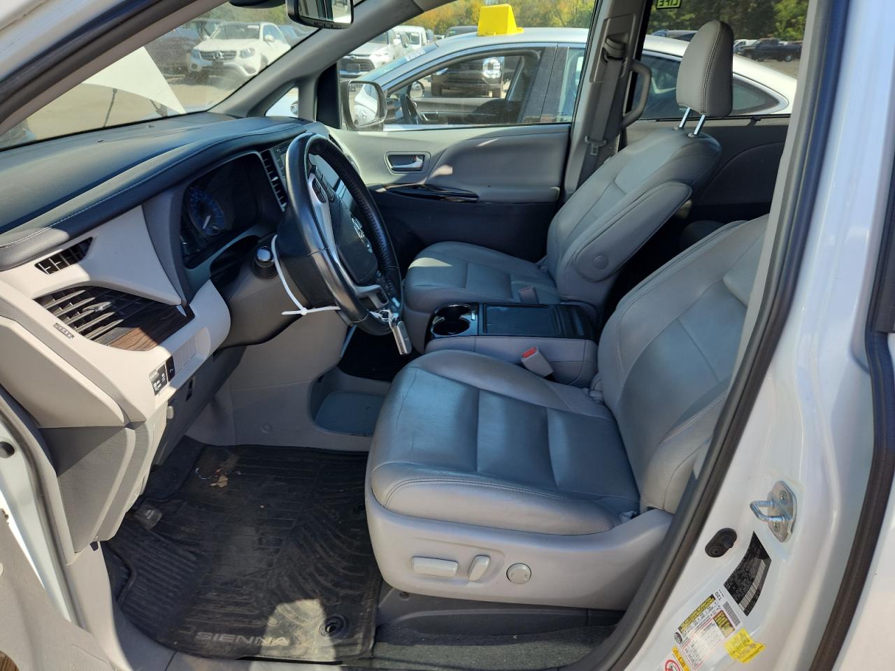 2018 Toyota Sienna Xle VIN: 5TDYZ3DC4JS954246 Lot: 84865695