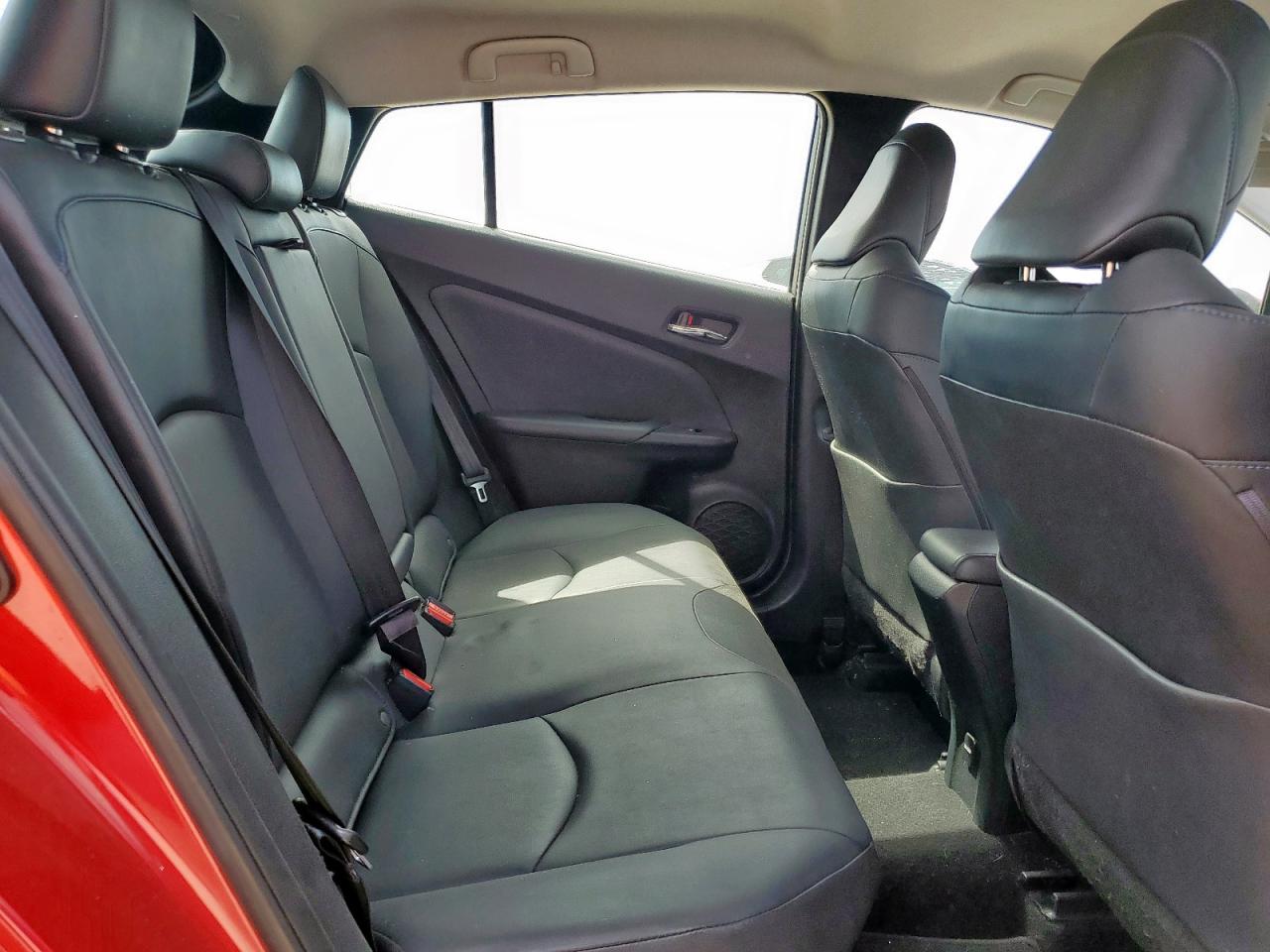 2018 Toyota Prius VIN: JTDKARFU4J3056110 Lot: 85579175