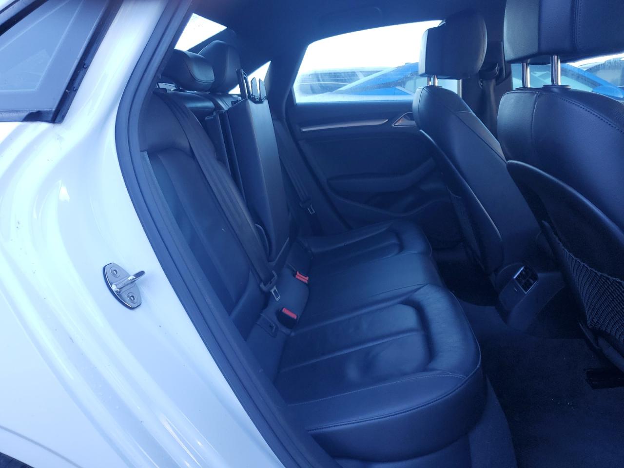 2017 Audi A3 Premium VIN: WAUAUGFF4H1046964 Lot: 86315135