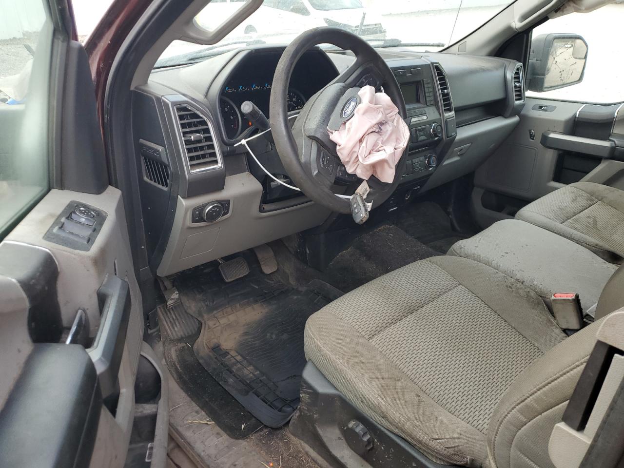 2016 Ford F150 Super Cab VIN: 1FTFX1EF0GFD60658 Lot: 82175425