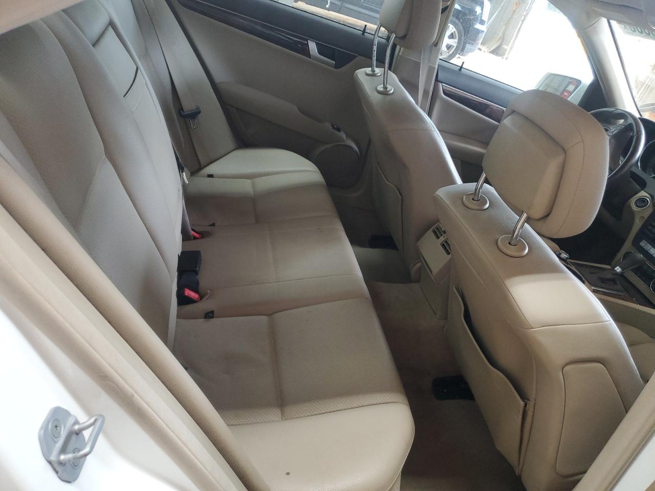 2013 Mercedes-Benz C 250 VIN: WDDGF4HB7DR262163 Lot: 82273385