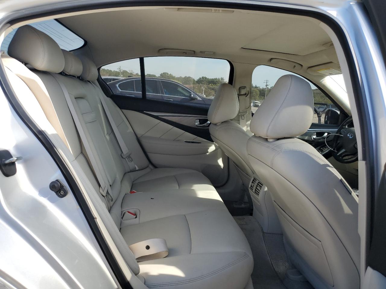 2014 Infiniti Q50 Base VIN: JN1BV7AR1EM704825 Lot: 84902105