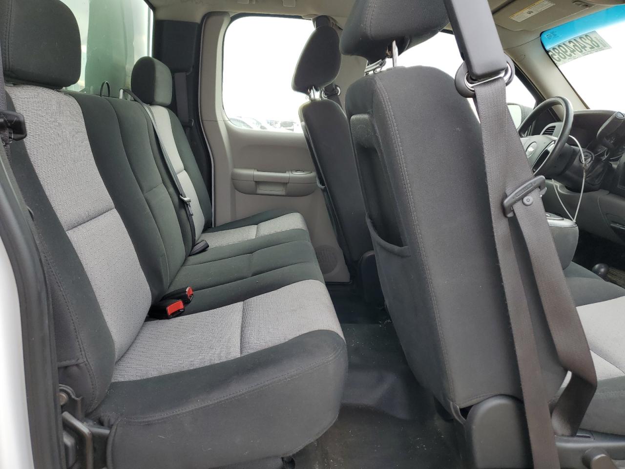 2007 Chevrolet Silverado K1500 VIN: 1GCEK19057E586233 Lot: 82464985