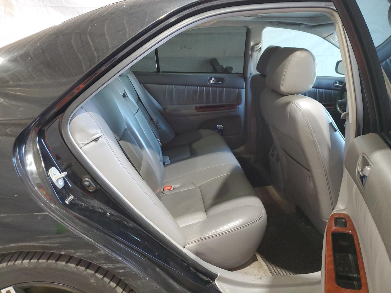 2004 Toyota Camry Le VIN: 4T1BE30K84U337247 Lot: 84972165