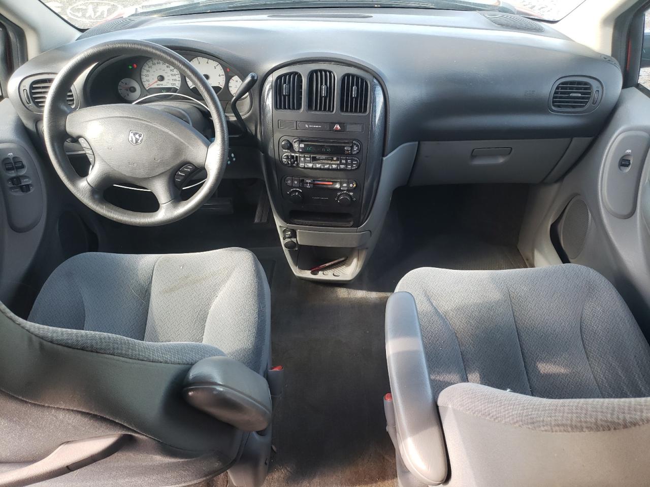 2005 Dodge Caravan Sxt VIN: 1D4GP45R85B312915 Lot: 81825525