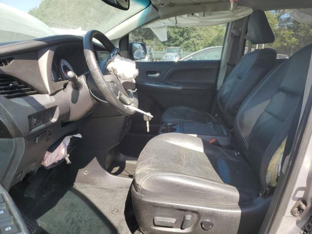  TOYOTA SIENNA 2017 Серый