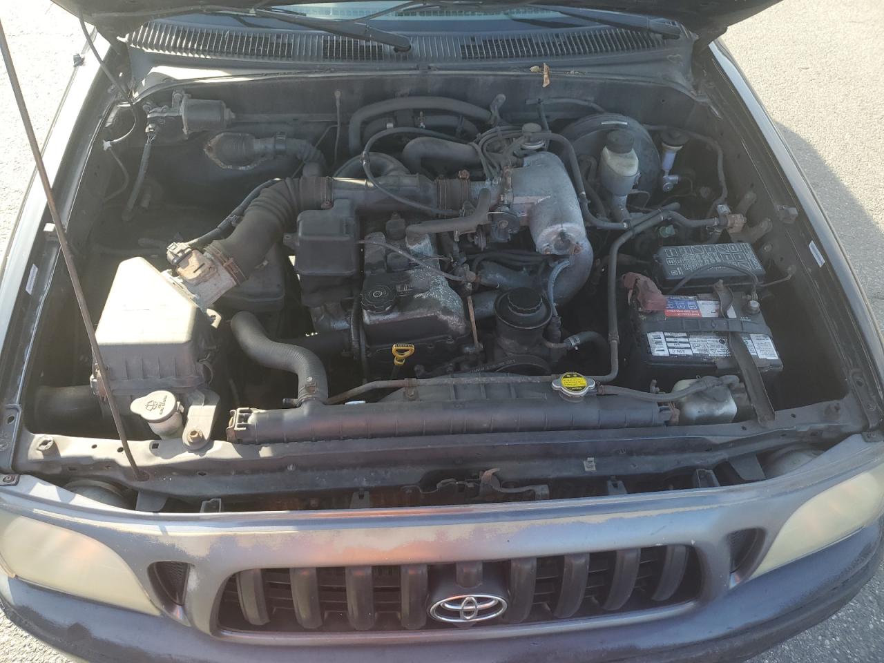 2002 Toyota Tacoma Xtracab VIN: 5TEWM72N02Z000308 Lot: 81941475