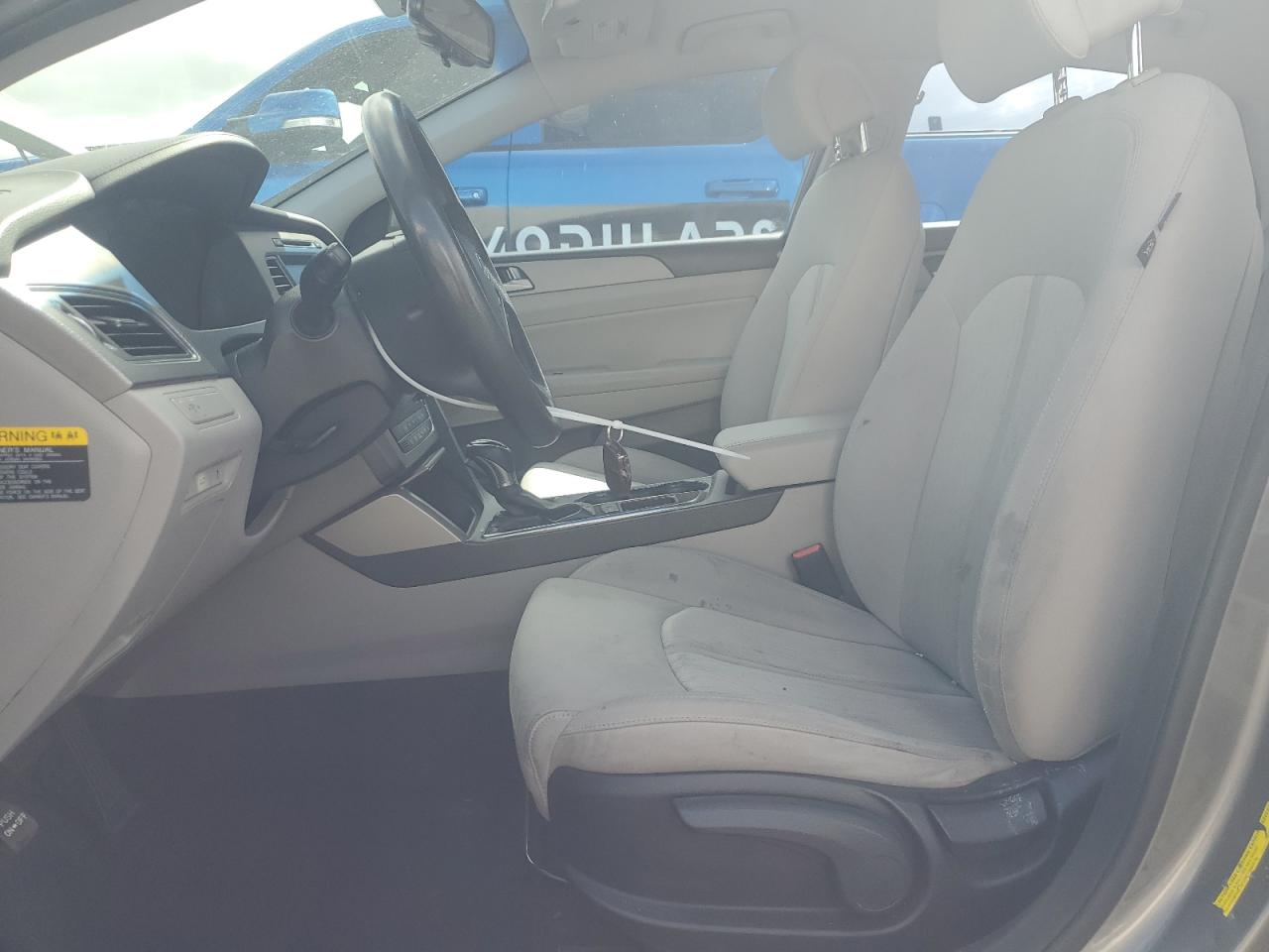 2017 Hyundai Sonata Hybrid VIN: KMHE24L18HA057365 Lot: 82241505