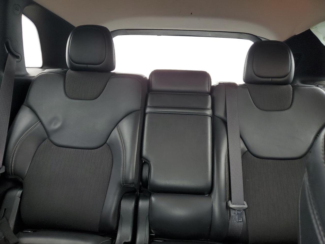 2018 Jeep Cherokee Latitude Plus VIN: 1C4PJLLB1JD584834 Lot: 87045325