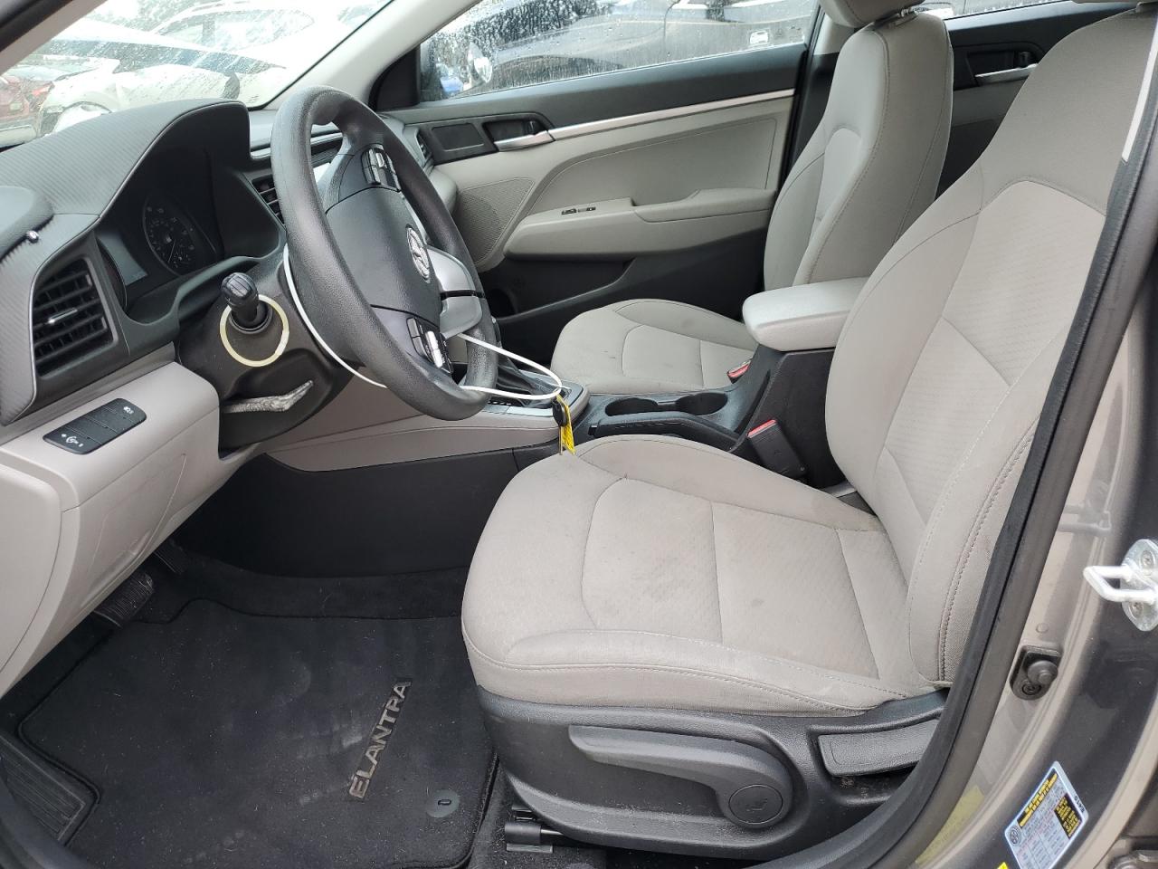 2019 Hyundai Elantra Se VIN: 5NPD74LFXKH475455 Lot: 85180005