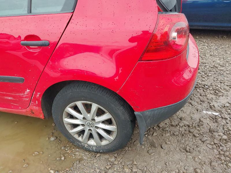 2004 VOLKSWAGEN GOLF S SDI 