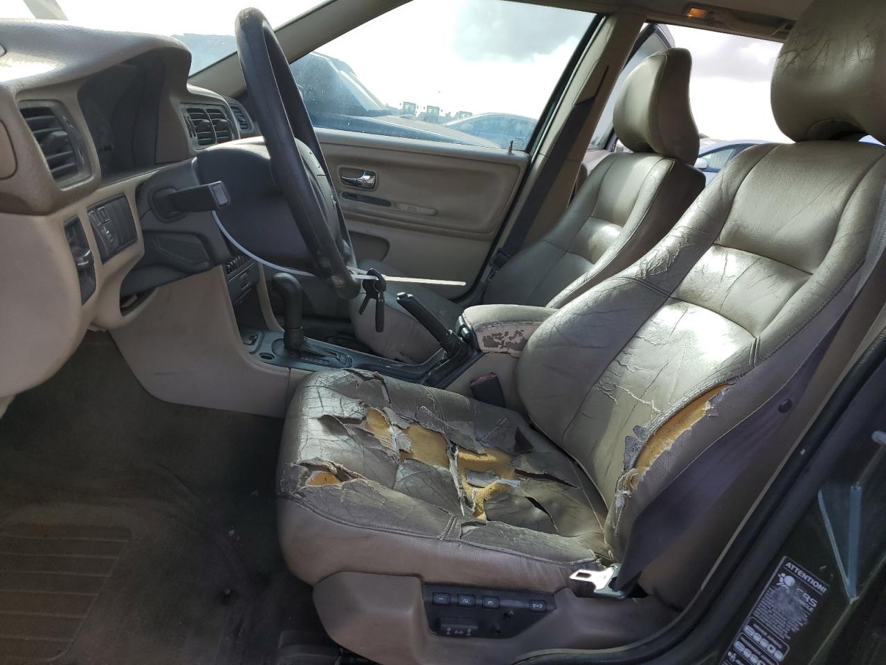 2000 Volvo V70 Glt VIN: YV1LW56D9Y2651351 Lot: 86650245