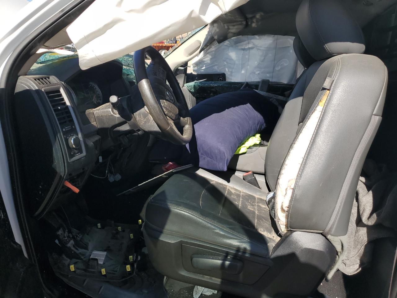 2015 Ram 1500 St VIN: 3C6JR7DM0FG680526 Lot: 81926855