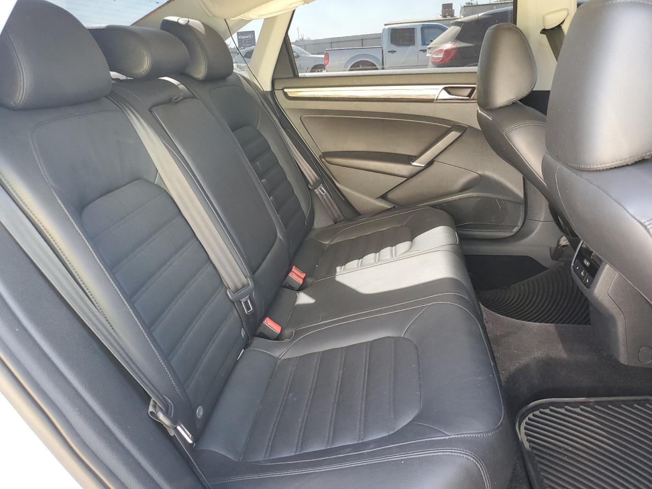 2018 Volkswagen Passat Sel Premium VIN: 1VWCA7A35JC030118 Lot: 85719795