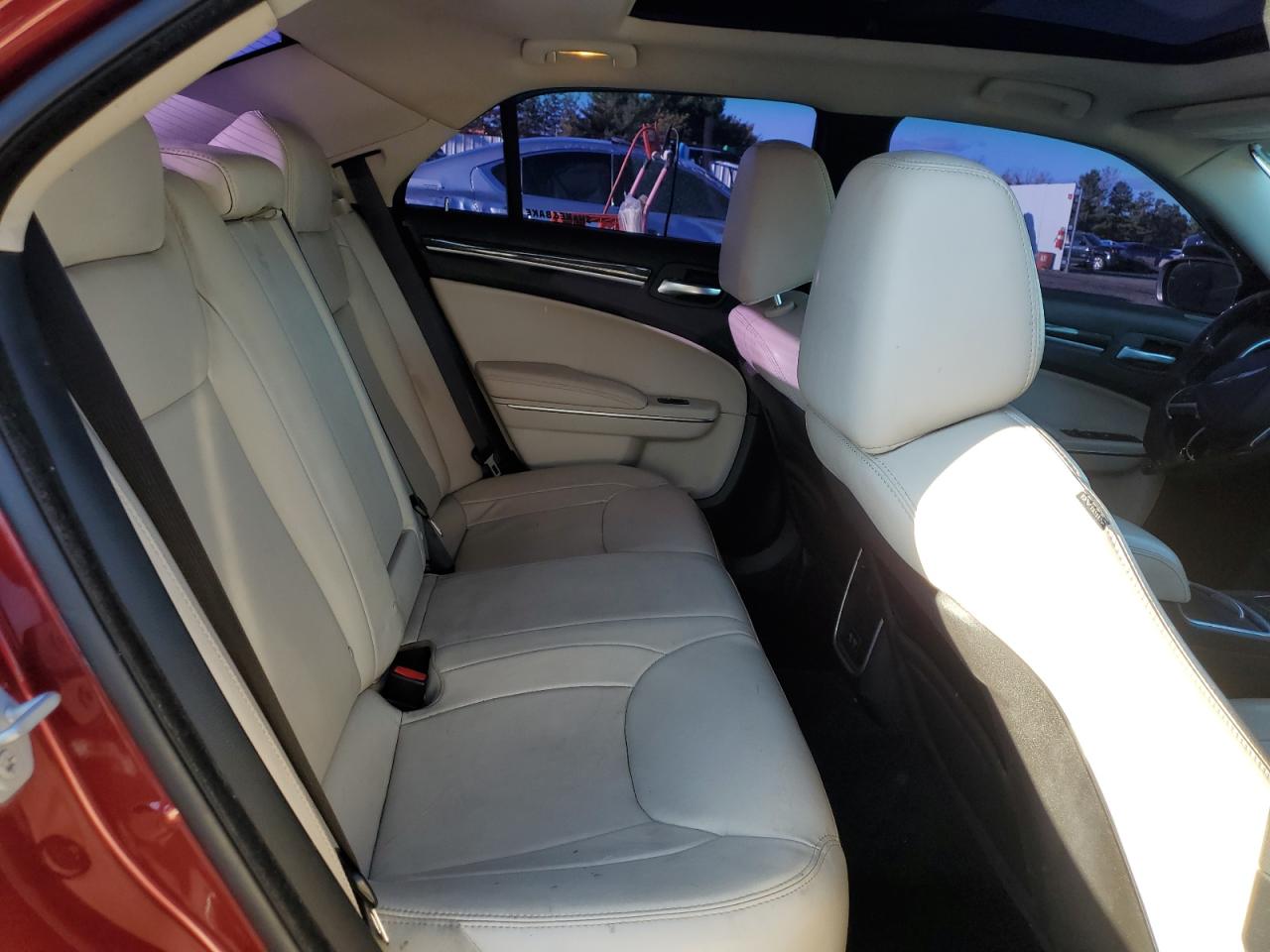 2015 Chrysler 300 Limited VIN: 2C3CCAAG3FH853989 Lot: 85728885