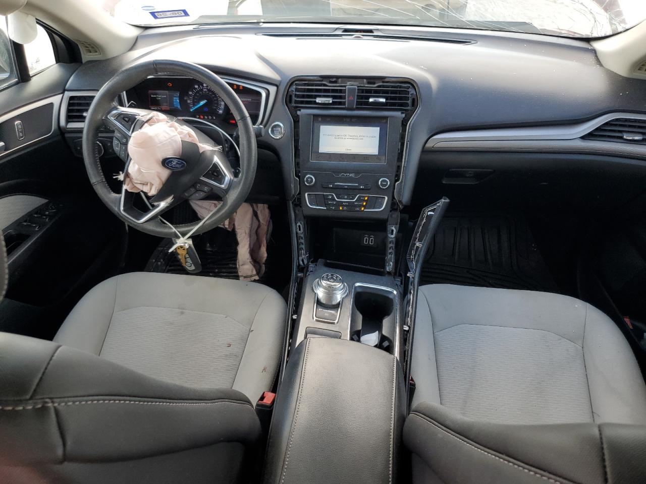 2019 Ford Fusion Se VIN: 3FA6P0HD4KR148075 Lot: 87120955