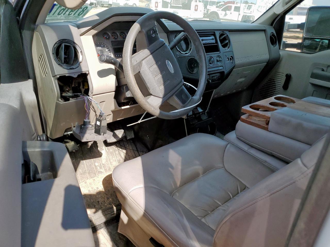 2008 Ford F350 Super Duty VIN: 1FTWX32R08EB38672 Lot: 81916175