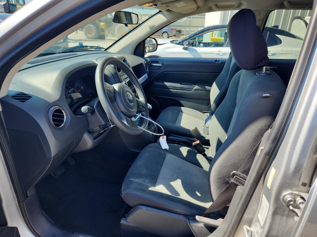 2015 Jeep Compass Sport VIN: 1C4NJCBA8FD334093 Lot: 86154945