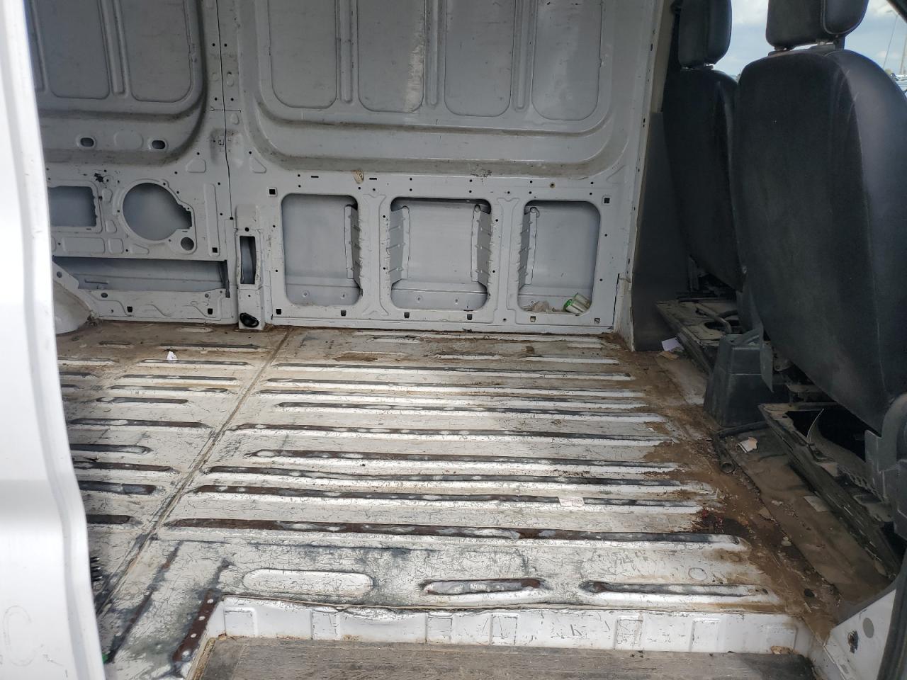 2020 Ford Transit T-350 Delivery Van VIN: 1FTBW3X8XLKA64530 Lot: 84373345